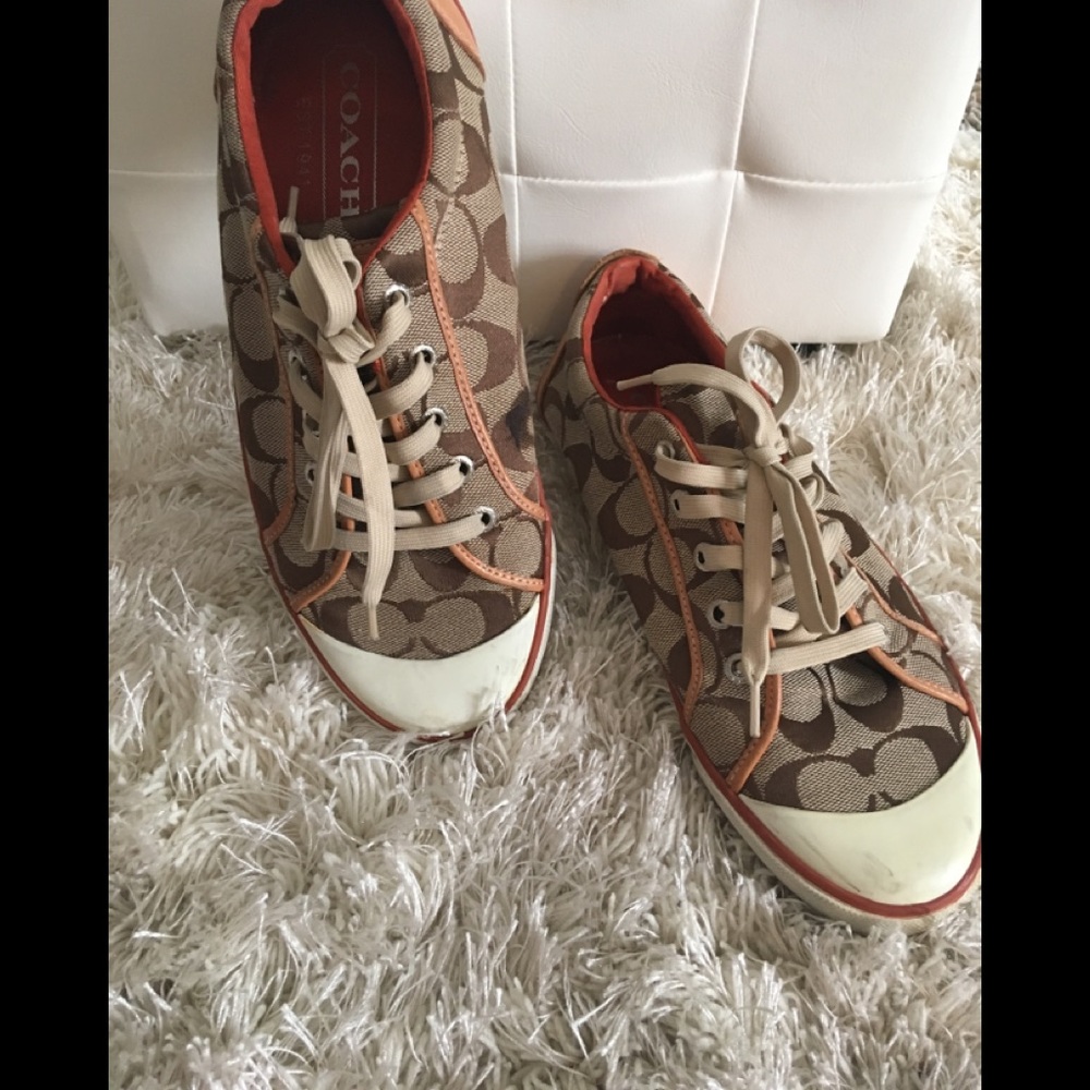 Size 10. Classic, Coach, khaki sneakers